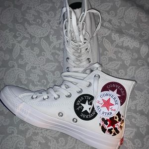 NWOT Converse Sneakers
